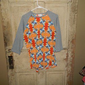LuLaRoe Disney Donald Duck Baseball Shirt Top Size L (R-1)